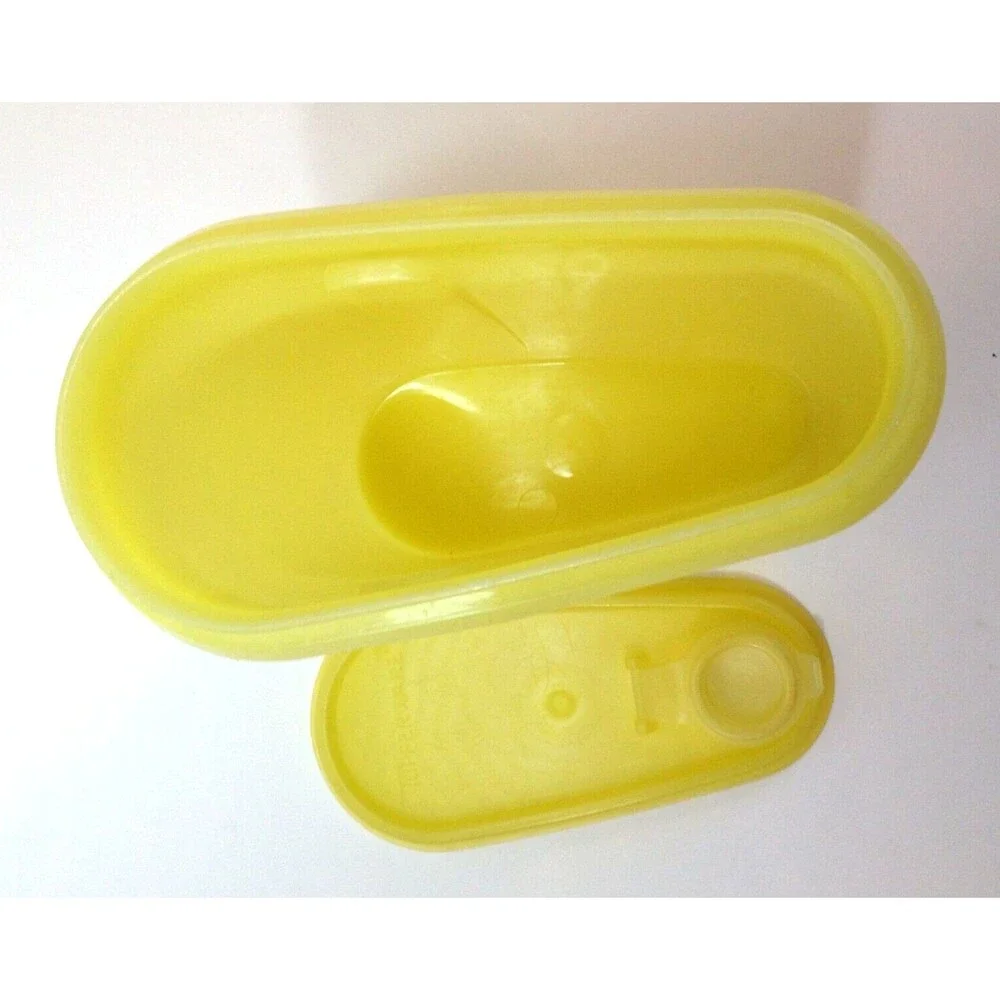 Vintage Tupperware 792-10 Yellow Store & Pour 1qt Beverage Buddy Pitcher w/Lid